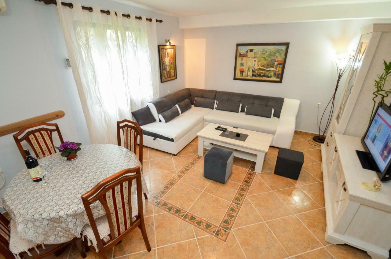 Apartment Buki Κότορ Εξωτερικό φωτογραφία