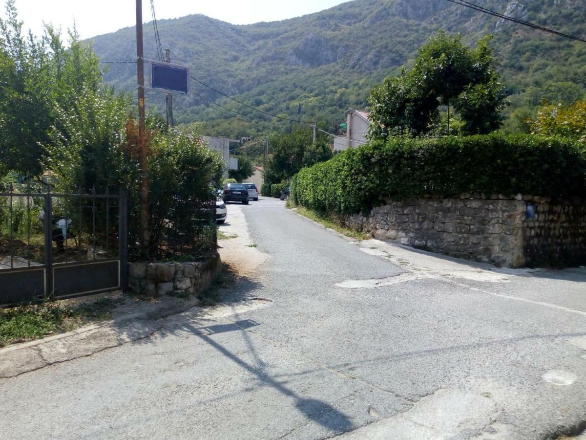 Apartment Buki Κότορ Εξωτερικό φωτογραφία
